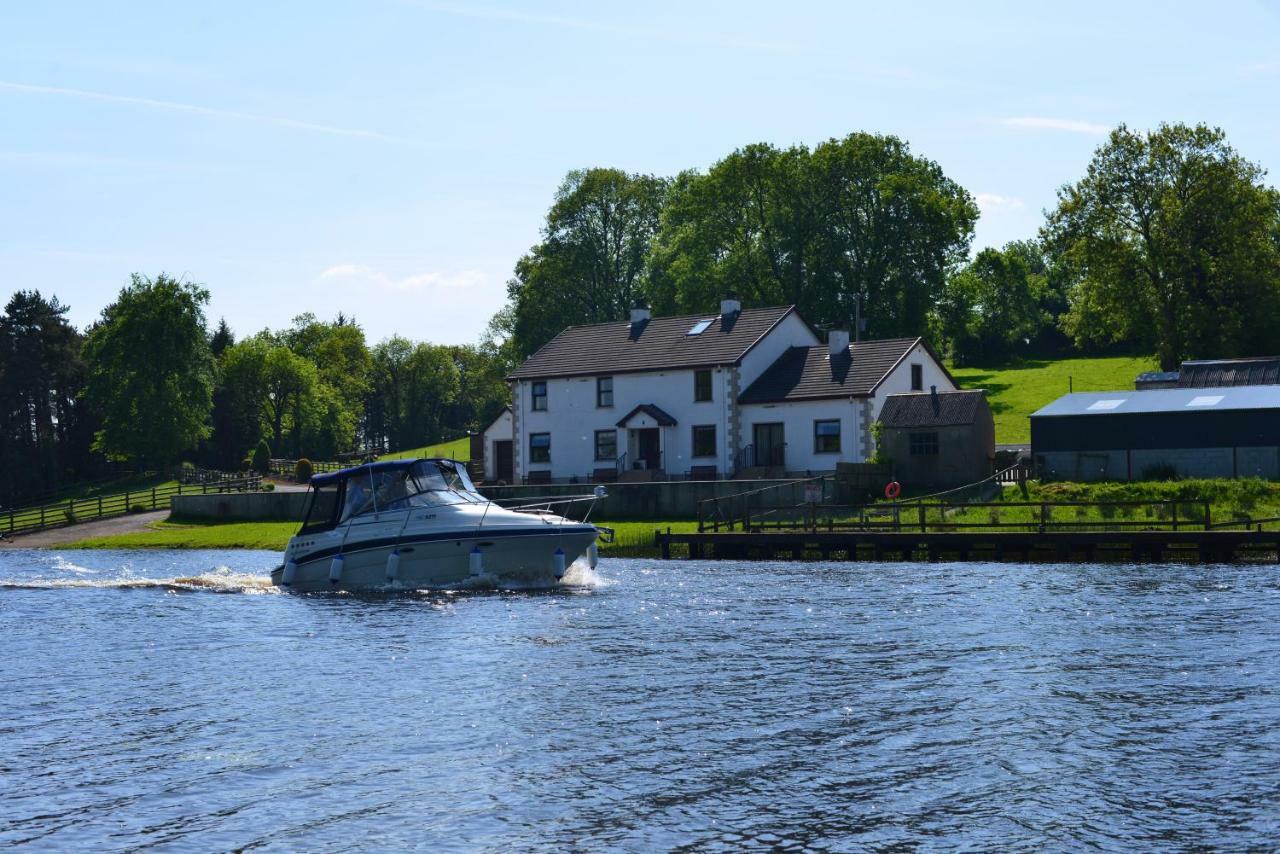 مبيت وإفطار إيننيسكيلن Corrigans Shore House المظهر الخارجي الصورة